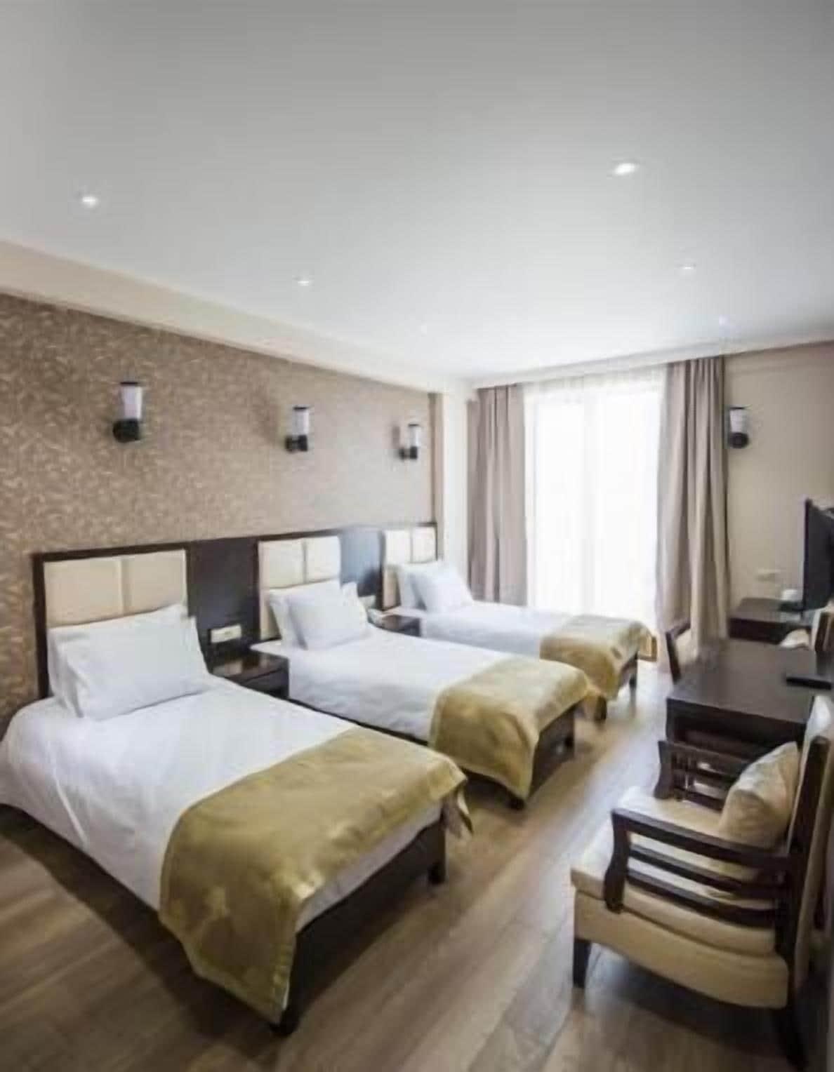 Tbilisi Inn Экстерьер фото