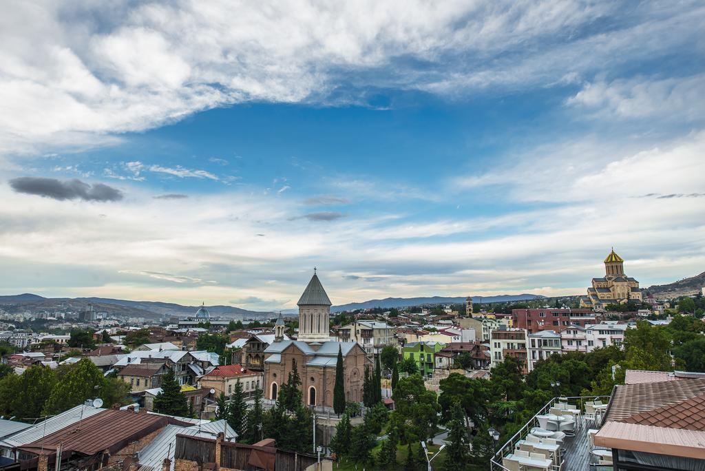 Tbilisi Inn Экстерьер фото