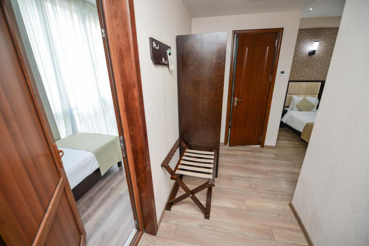 Tbilisi Inn Экстерьер фото
