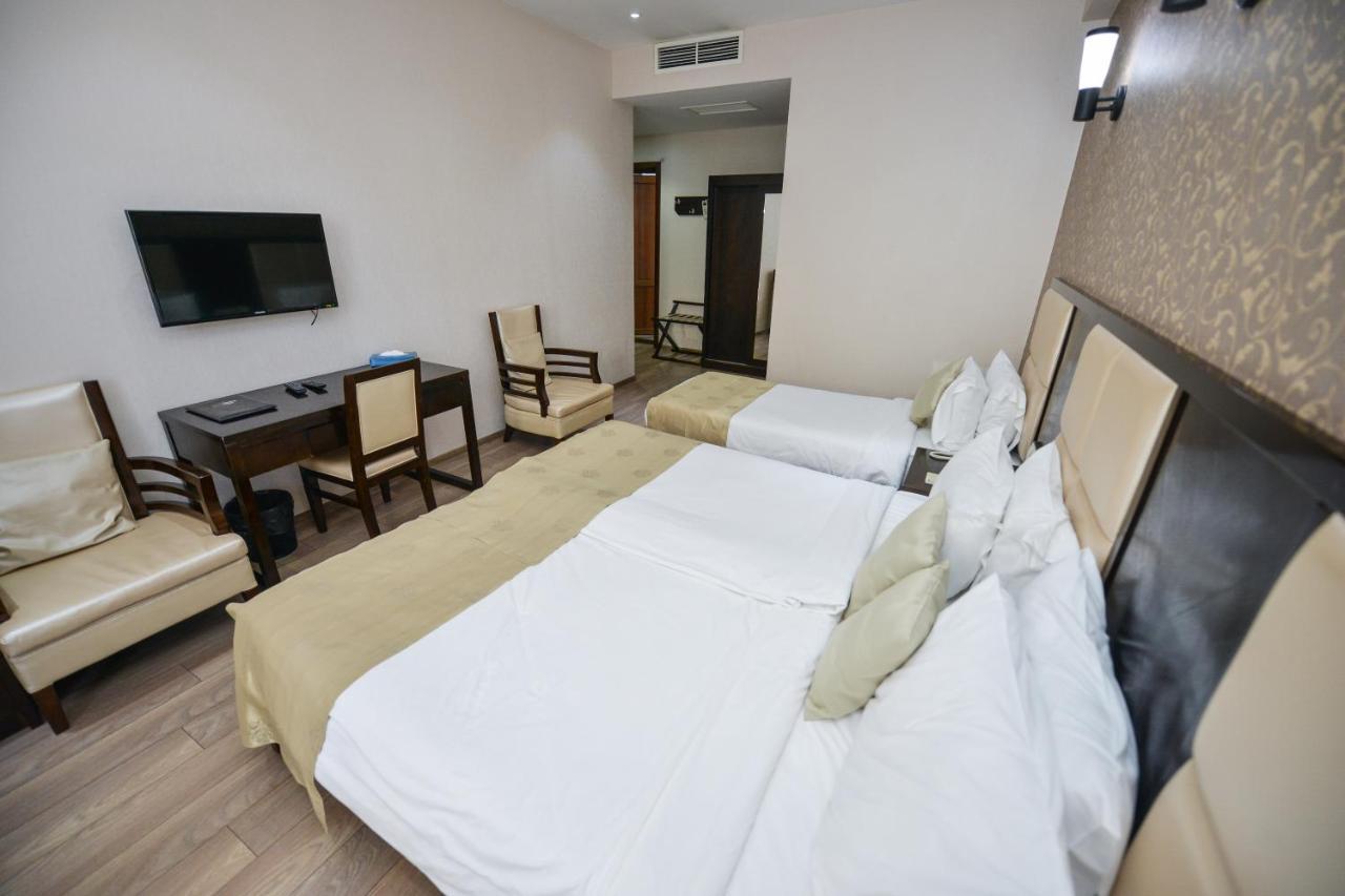 Tbilisi Inn Экстерьер фото